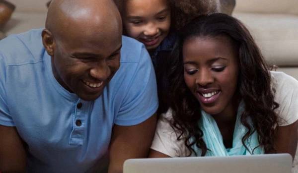 满屏小鲜肉  AI, 金融, 医疗, SaaS的黄金时代 | YC大数据